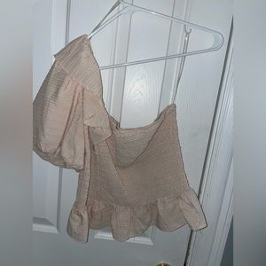 On shoulder cream top